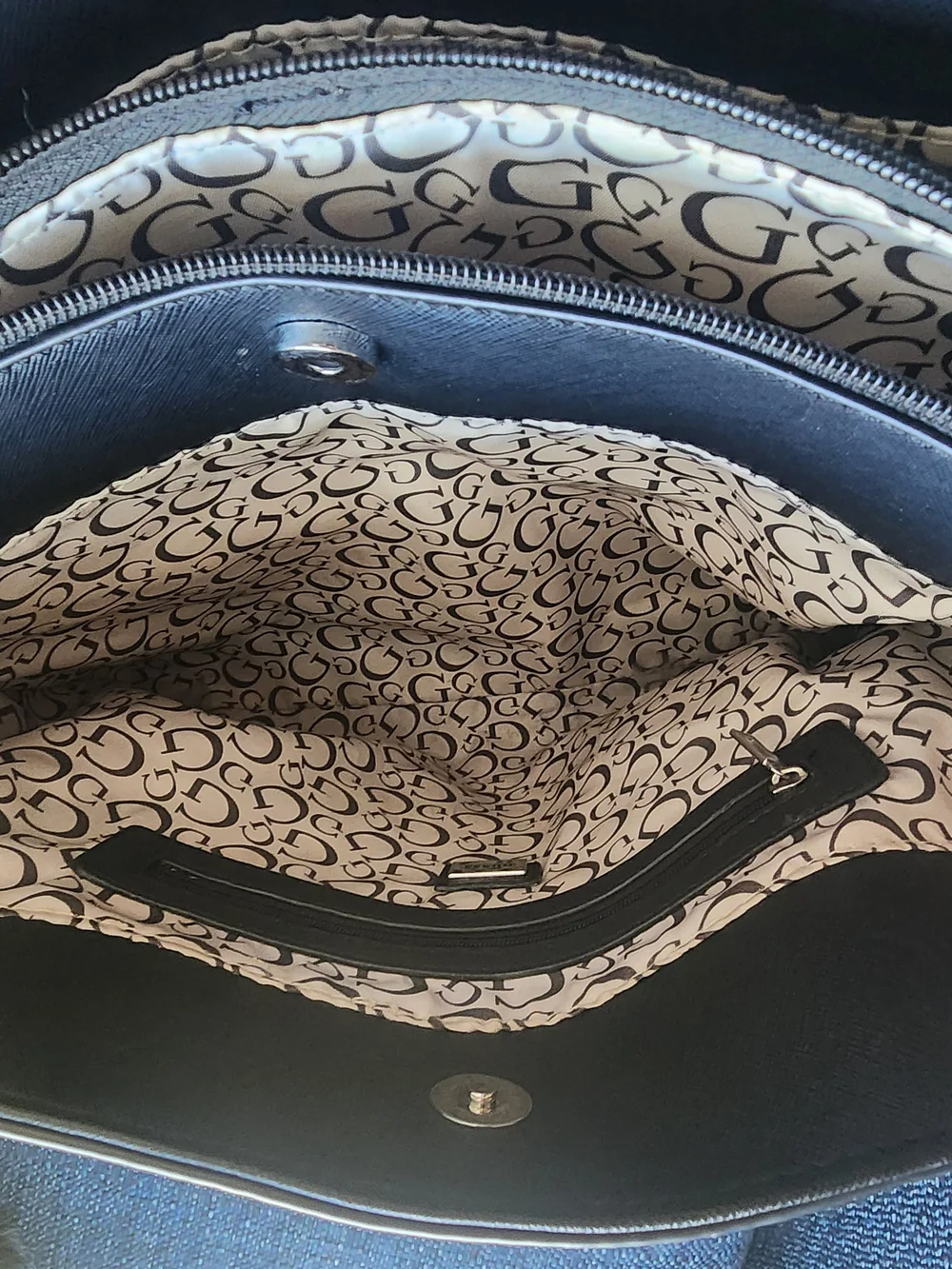 GUESS Plaid Tote Satchel Handbag Black Burgundy Cream Structured FF626407